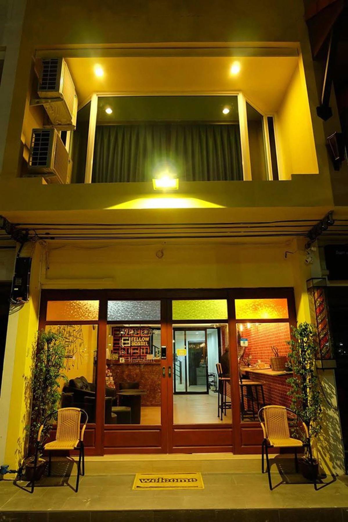 Fellow Hostel Chiang Mai Exteriör bild